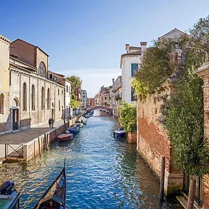 Ca Corte Nova Design With Canal View Apartment