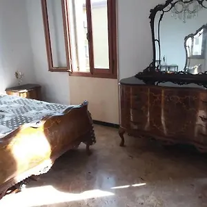 Spacious Homestay Marghera