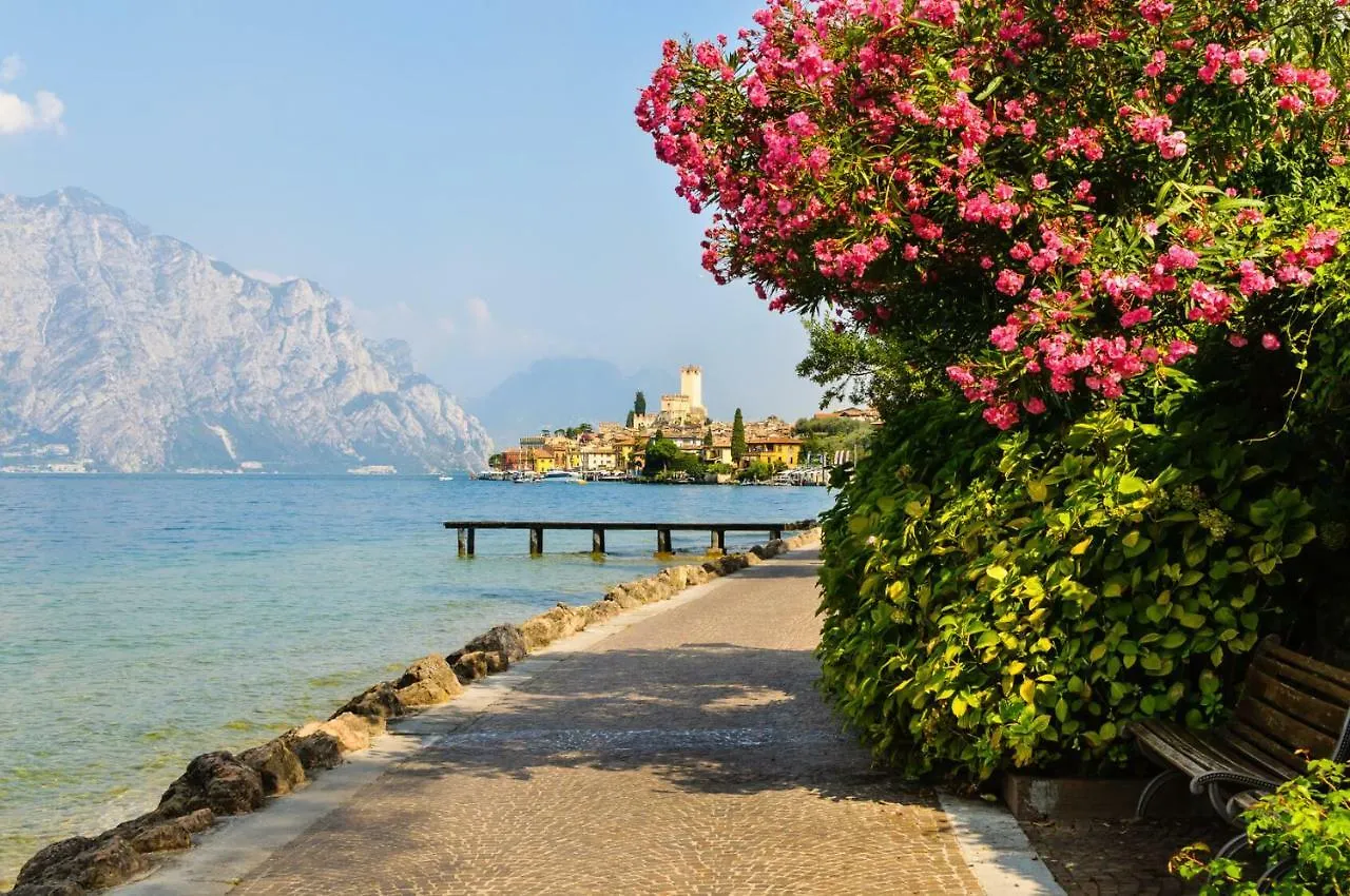 Stella Apartments Malcesine Italy